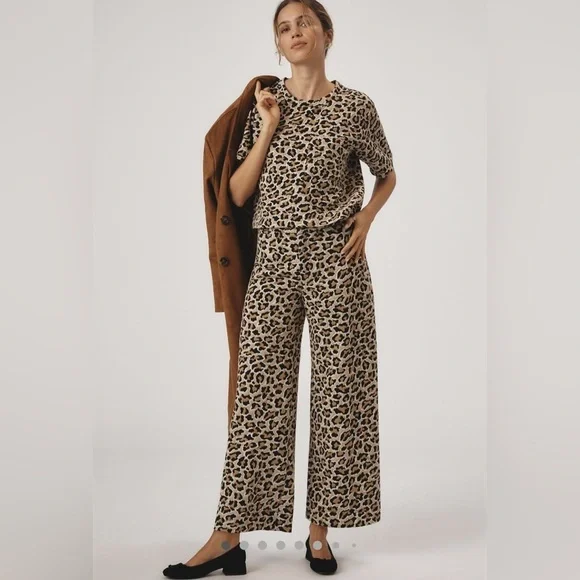Anthropologie’s Mauve The Ettie high-rise wide leg crop pant in leopard - Picture 2 of 7